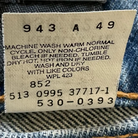 VTG Levi’s 530 Regular Fit Jeans Brown Tab
MADE IN USA
Men’s 36x29
Blue Denim - Picture 6 of 9